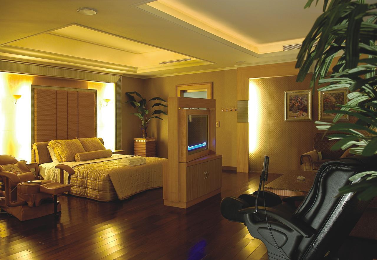 Sunflower Motel Hsinchu stad Exteriör bild