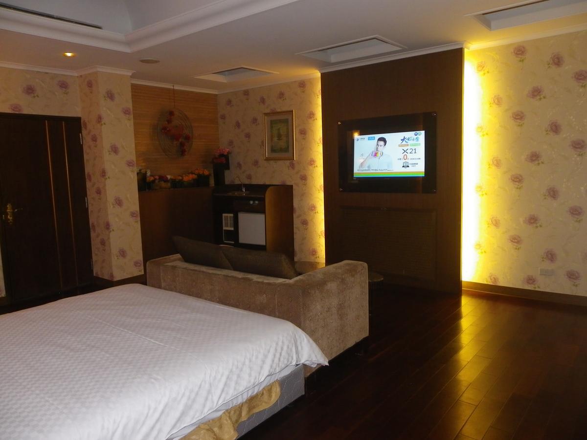 Sunflower Motel Hsinchu stad Exteriör bild